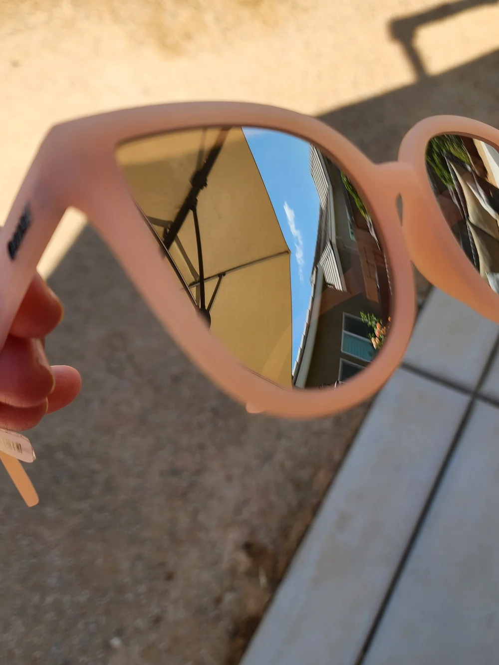 Quay Australia Blush Round Sunglasses